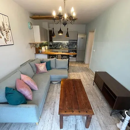 Apartament Z Ogrodem I Parkingiem * Wrocław
